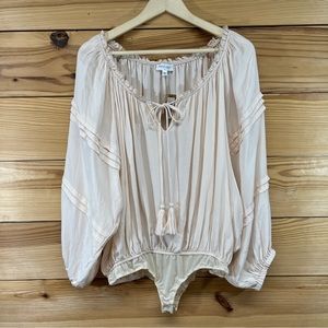 Vestique Cassiopeia Bodysuit Shirt Large Beige Balloon Sleeve Boho NWT